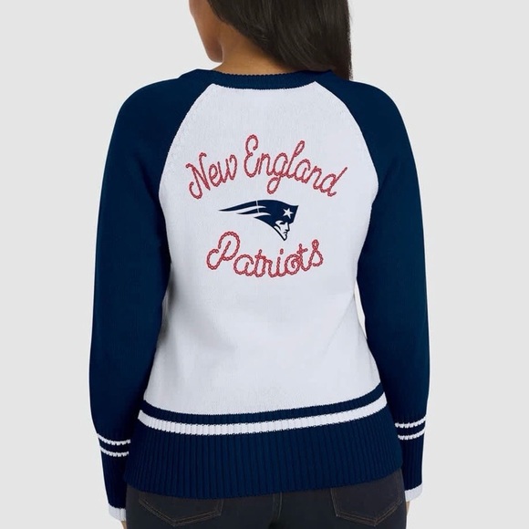 New England Patriots Sweaters - New England Patriot sweater ~ NWT